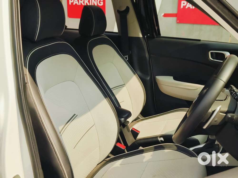 Hyundai Venue 1.0 Sx (o) Turbo Dct, 2023, Petrol