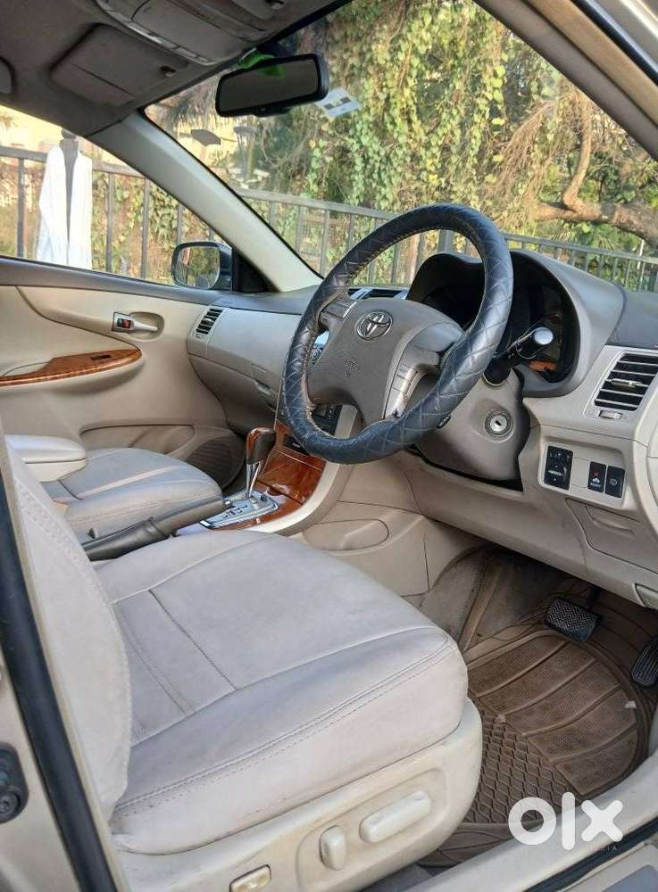 Toyota Corolla Altis 2010-2013 Vl, 2010, Petrol