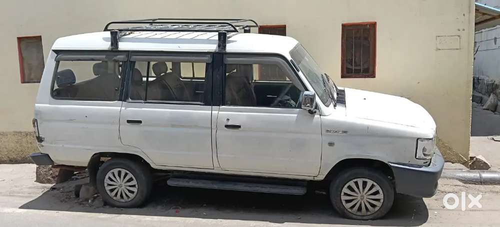 Toyota Qualis 2004