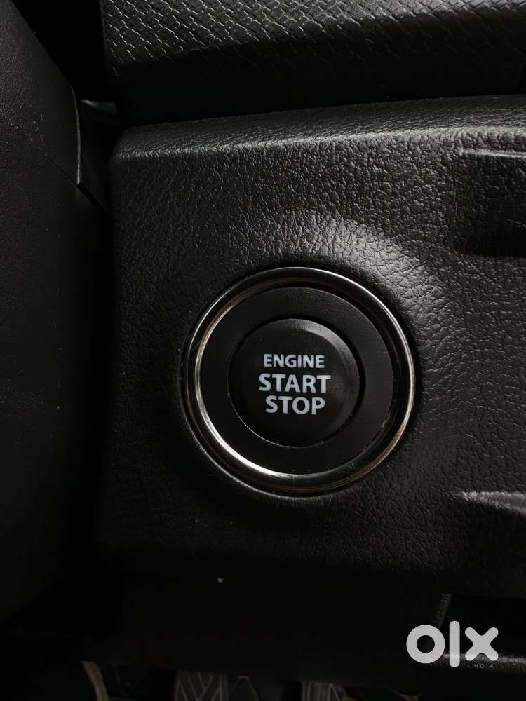 Maruti Suzuki Brezza, 2022, Petrol