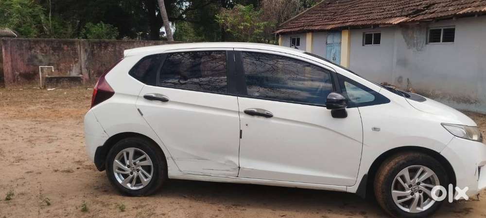 Honda Jazz1.2 Smt White 2016 Model
