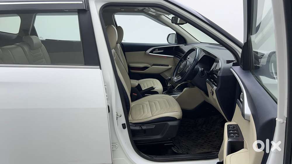 Kia Carens 1.4 Luxury Plus 6 Str, 2022, Petrol