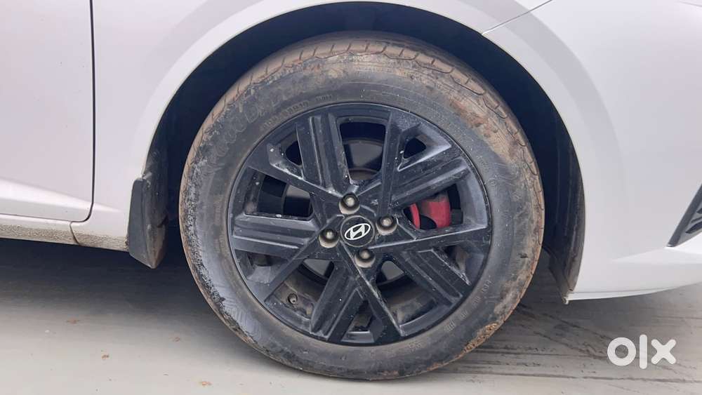 Hyundai Verna 1.5 Sx (o) Turbo Petrol Mt, 2023, Petrol
