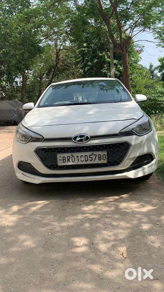 1st Owner I20 Magna Doctor Car Petrol 23k Km 2014 Model