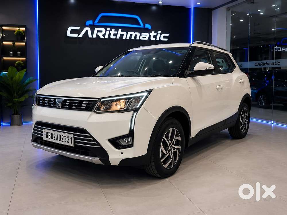Mahindra Xuv300 1.2 W8 (o) Amt Petrol, 2023, Petrol