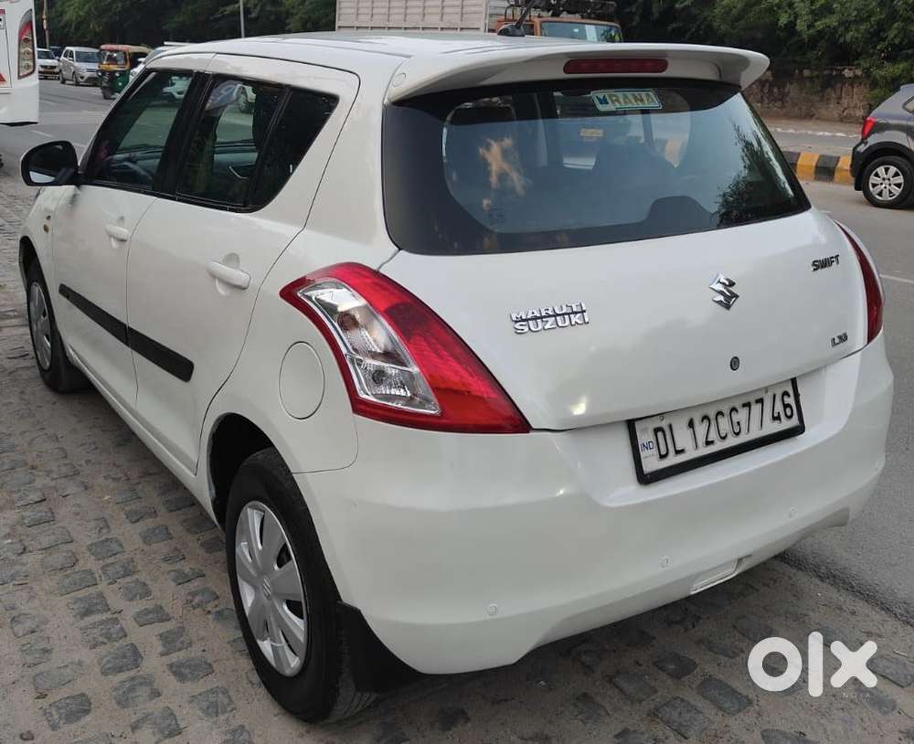 Maruti Suzuki Swift Lxi Option, 2015, Petrol