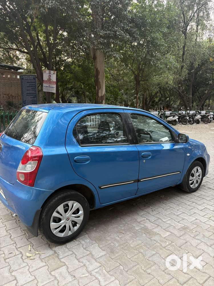 Toyota Etios Liva 2011-2012 G, 2011, Petrol