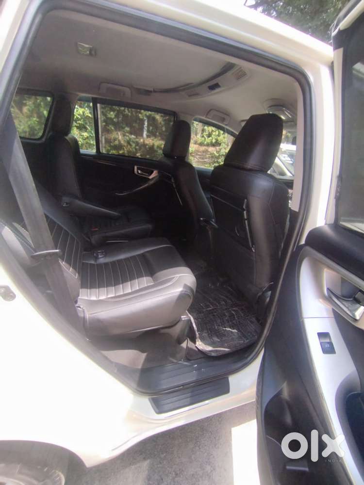 Toyota Innova Crysta 2.4 V, 2017, Diesel