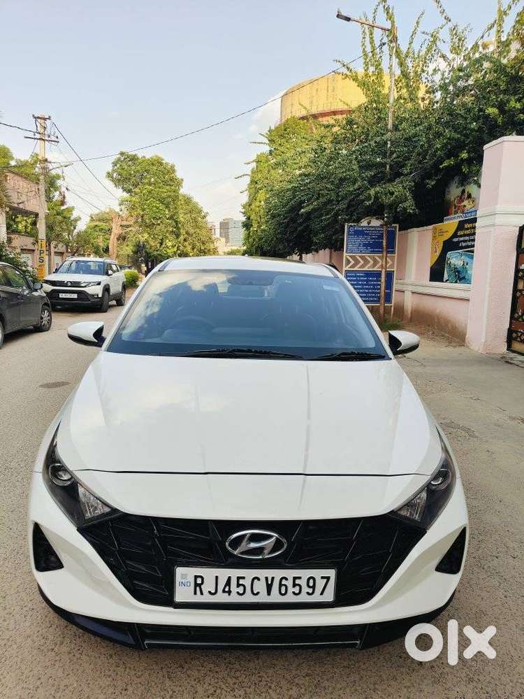 Hyundai New I20 1.2 Asta Mt, 2023, Petrol