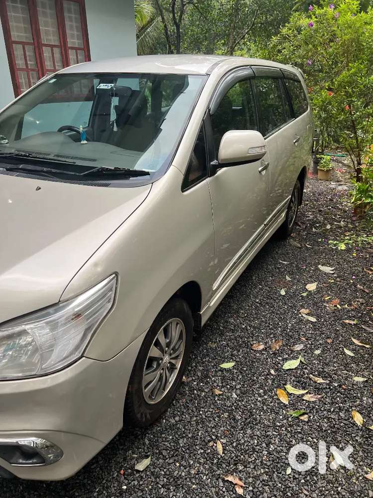 Toyota Innova 2012 Diesel 7 Str