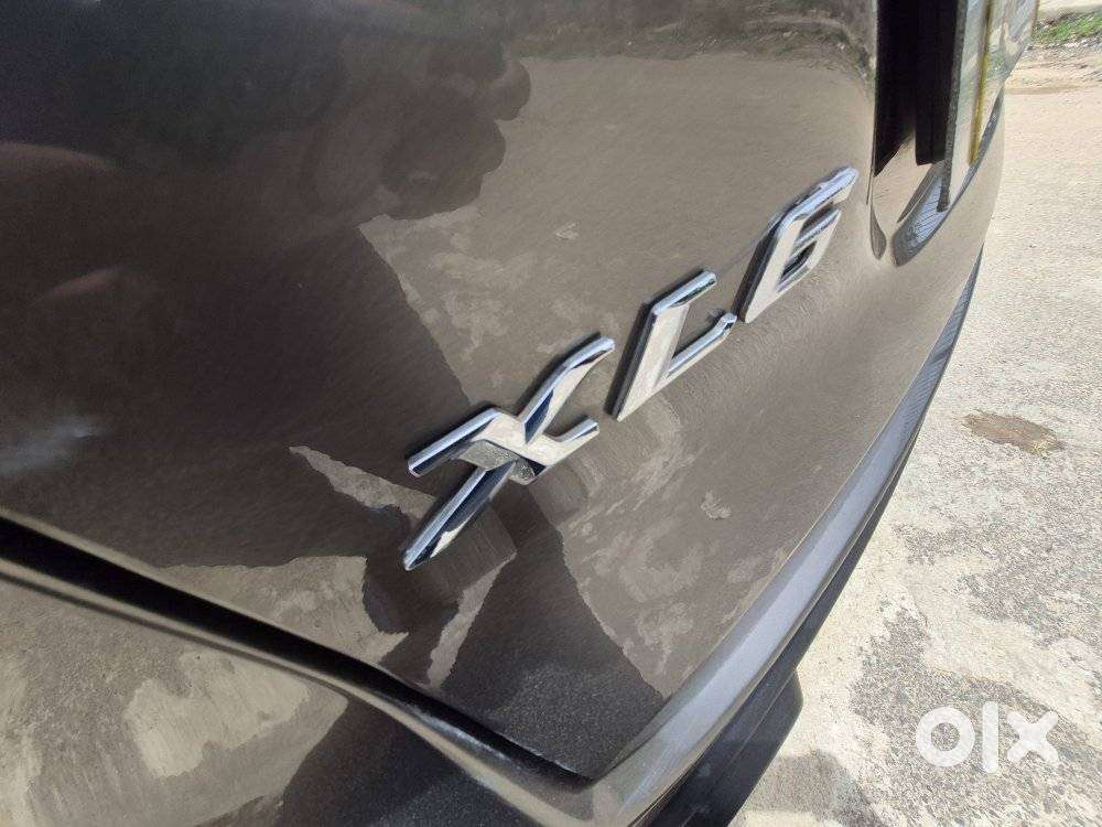 Maruti Suzuki Xl6 1.5 Zeta Mt, 2022, Petrol