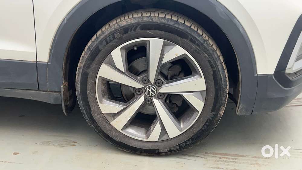 Volkswagen Taigun Topline 1.0 Tsi At (electric Seats), 2023, Petrol