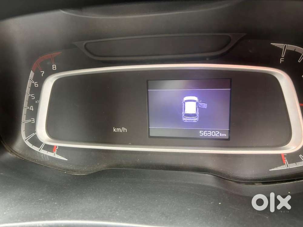 Kia Sonet 2023 Petrol Well Maintained