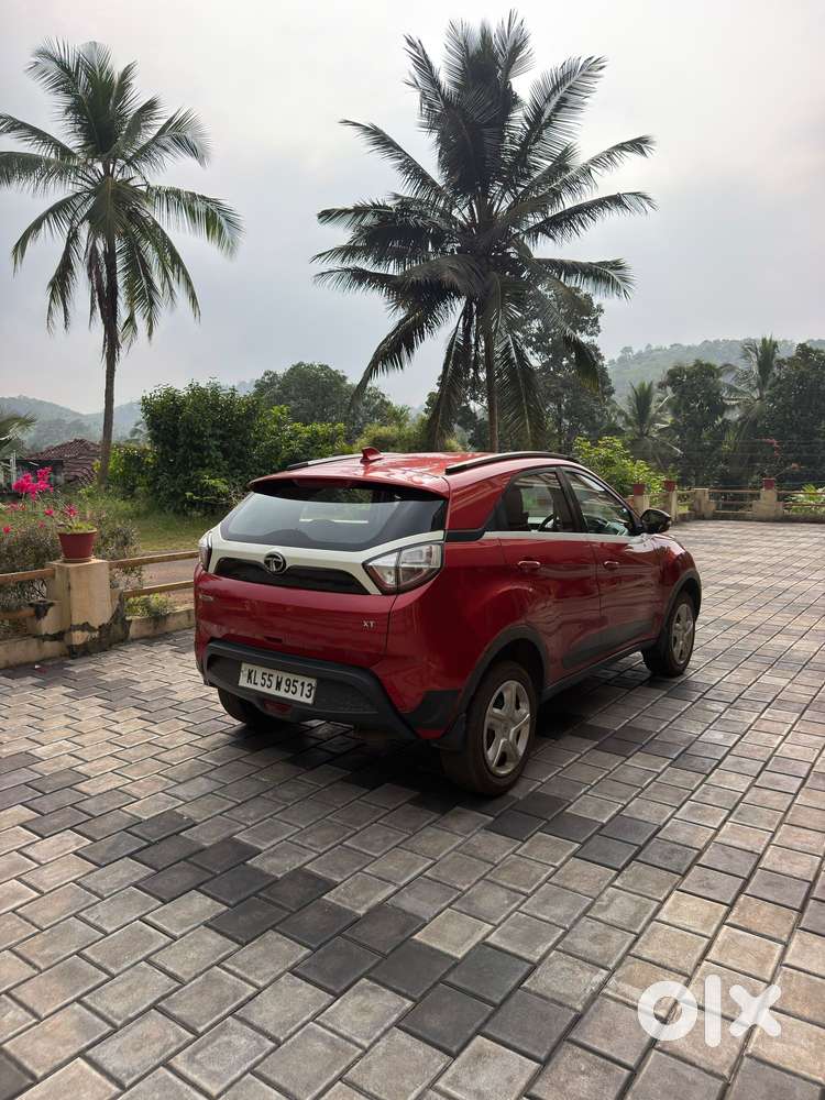 Tata Nexon 1.5 Revotorq Xt Plus, 2017, Petrol