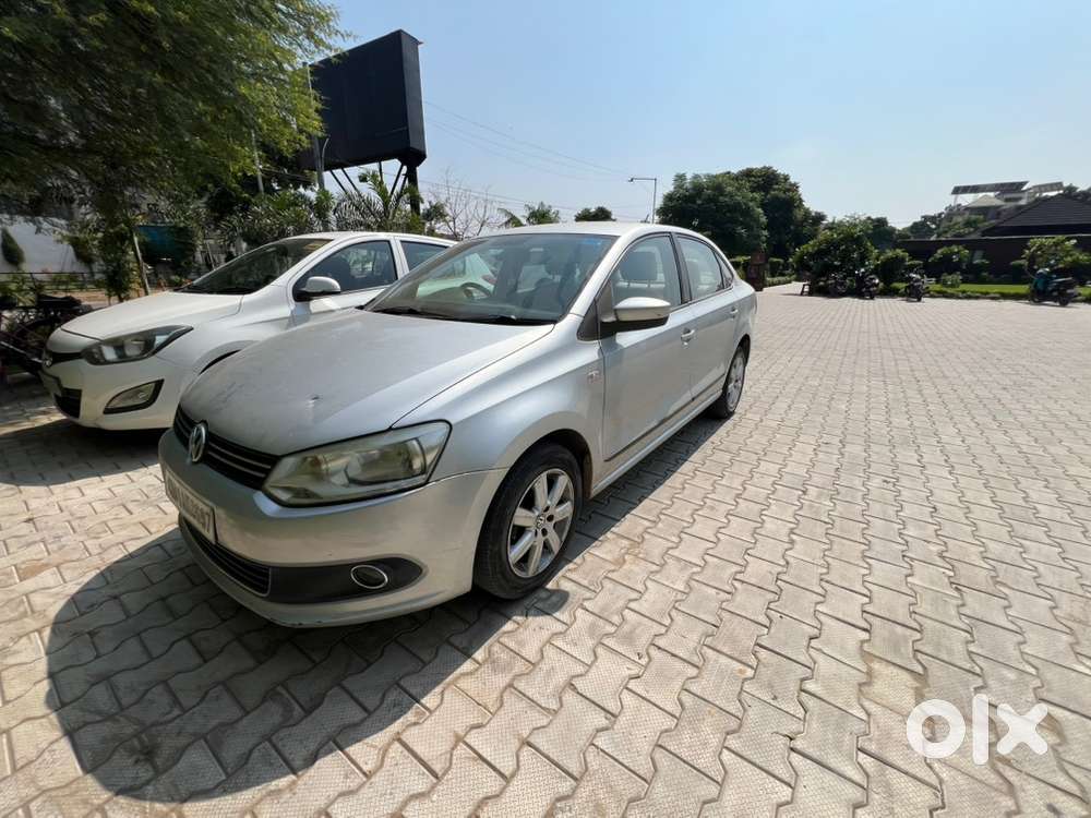 Volkswagen Vento Petrol Manual 2011