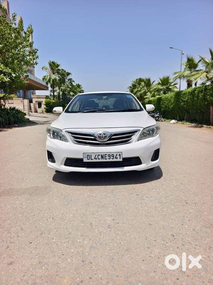 Toyota Corolla Altis 1.8 J, 2011, Petrol