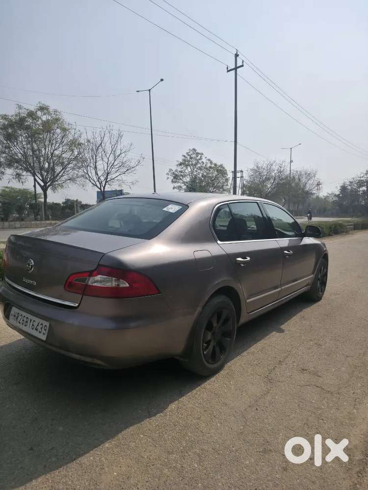 65 Lakh Ki Car Sirf 4 Lakh Mein