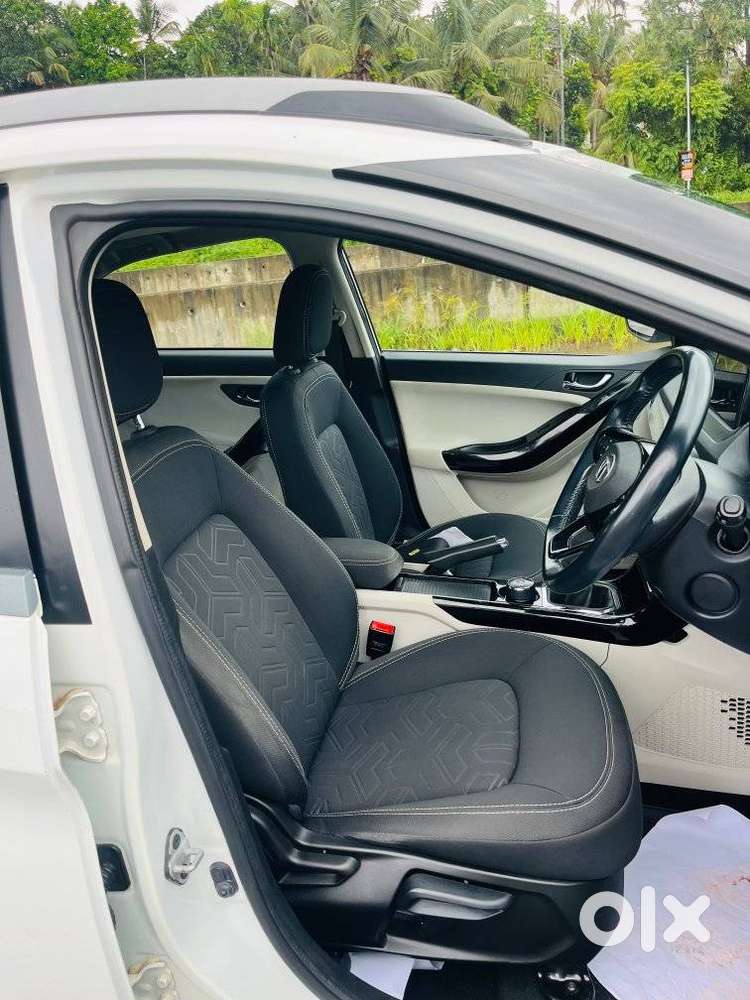 Tata Nexon 1.2 Revotron Xz Plus, 2022, Petrol