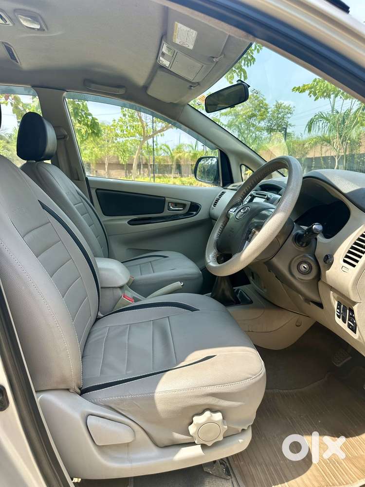 Toyota Innova 2.5 Zx Diesel 7 Seater, 2014, Diesel