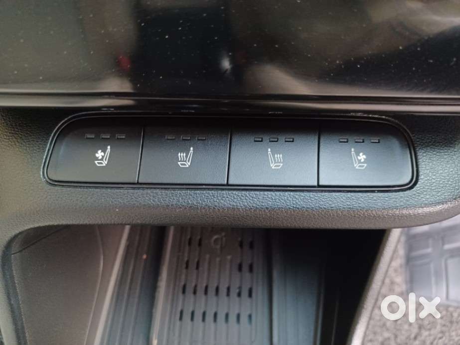 Hyundai Verna 1.5 Sx (o) Ivt, 2024, Petrol