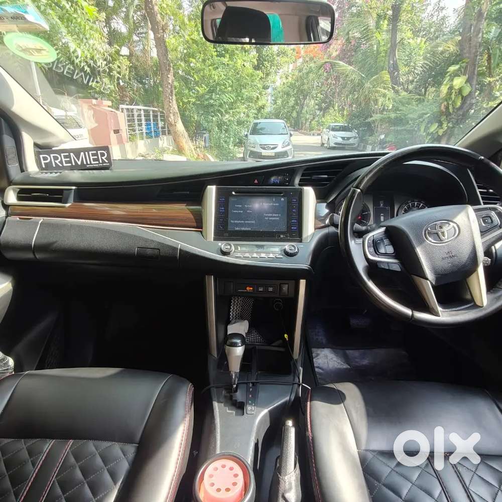 Toyota Innova Crysta 2016 Diesel 115000 Km Driven
