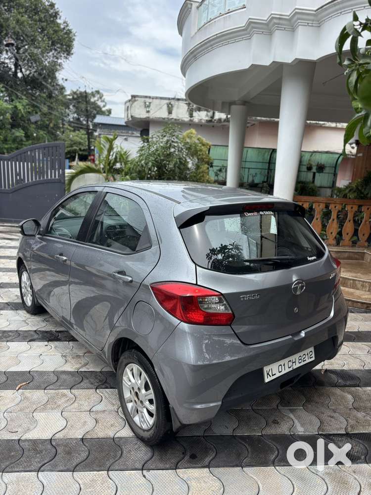 Tata Tiago 1.2 Revotron Xza, 2018, Petrol