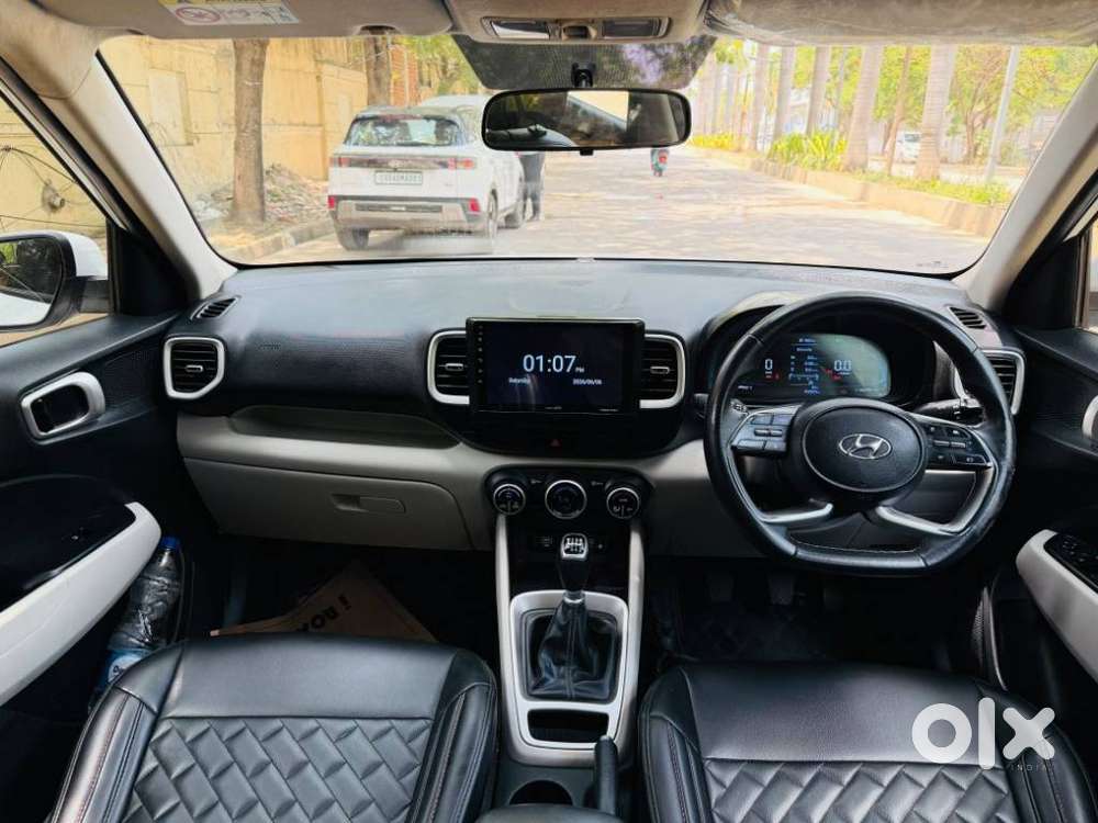 Hyundai Venue Sx (o) Mt 1.5 Diesel, 2023, Diesel