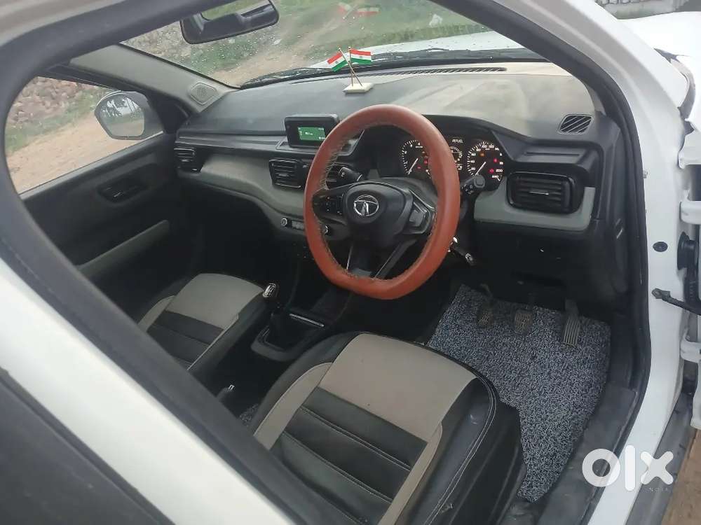 Tata Punch 2023 Petrol 16500 Km Driven