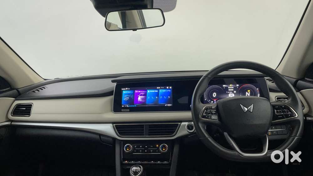 Mahindra Xuv700 2.2 Ax 7 Diesel Mt Luxury Pack Str, 2024, Diesel