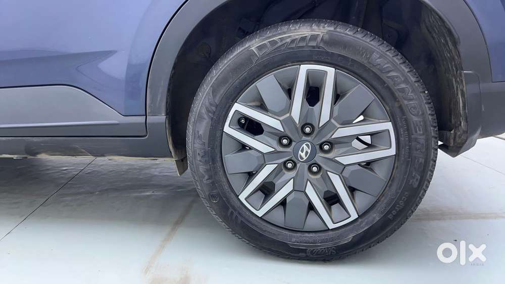 Hyundai Venue 1.0 S (o) Turbo Dct, 2023, Petrol