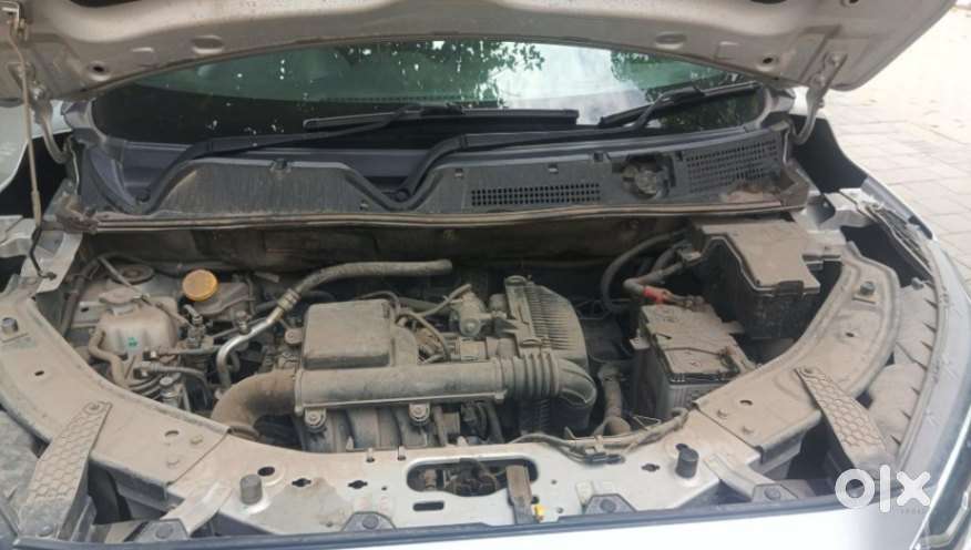 Nissan Magnite 1.0 Xv Premium, 2023, Petrol