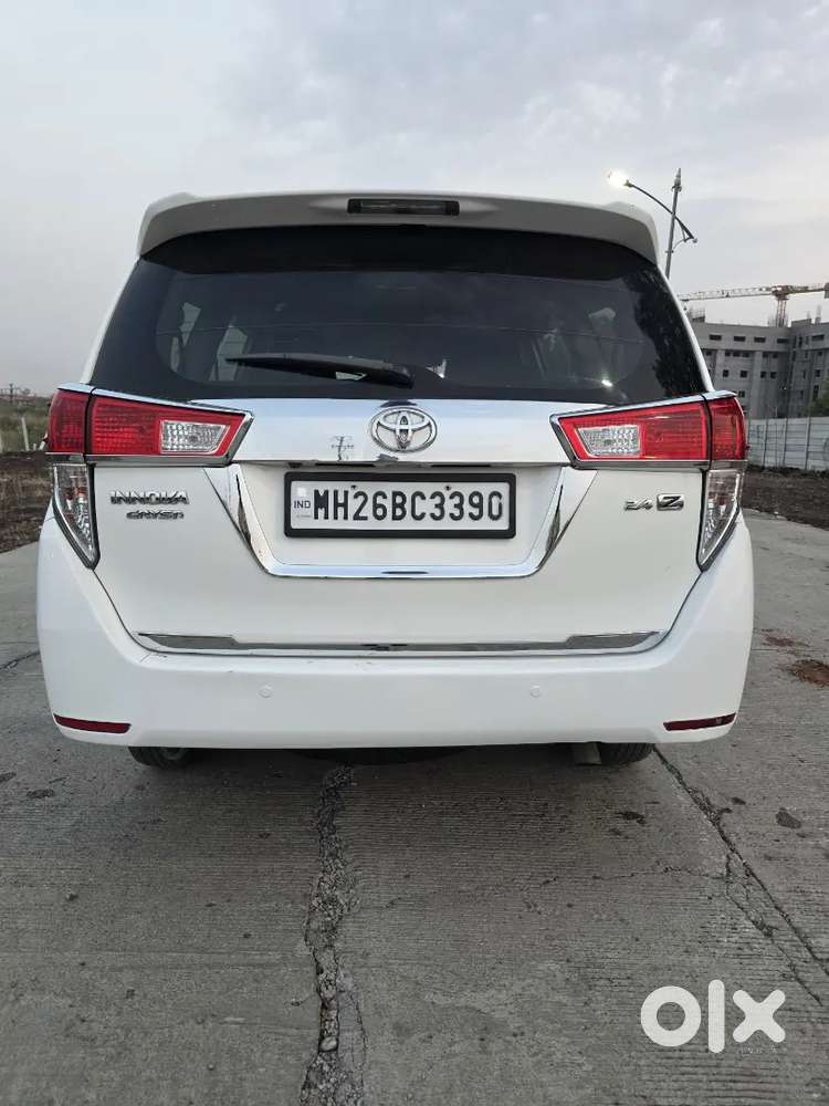 Toyota Innova Crysta 2017 Diesel 311000 Km Driven