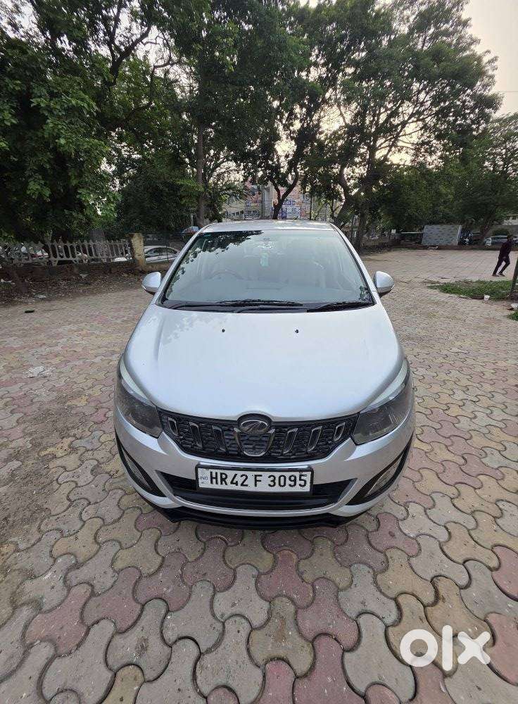 Mahindra Marazzo M6, 2018, Diesel