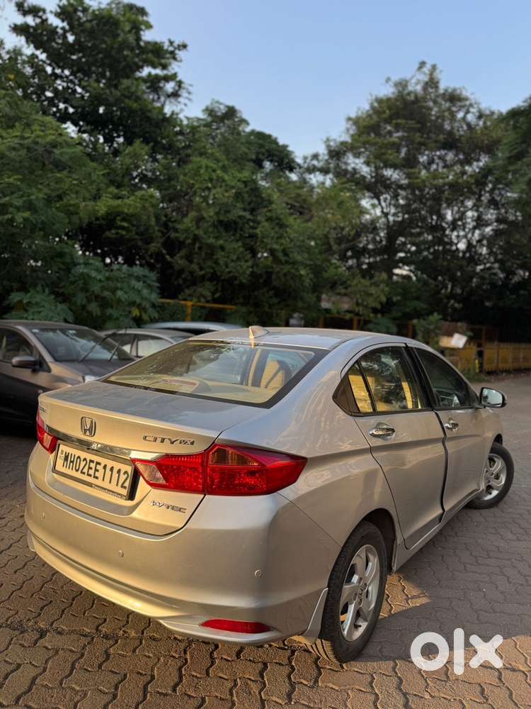 Honda City V At Sunroof, 2016, Petrol