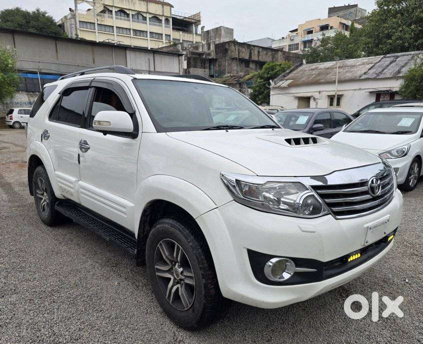Toyota Fortuner 3.0 4x2 Mt, 2012, Diesel