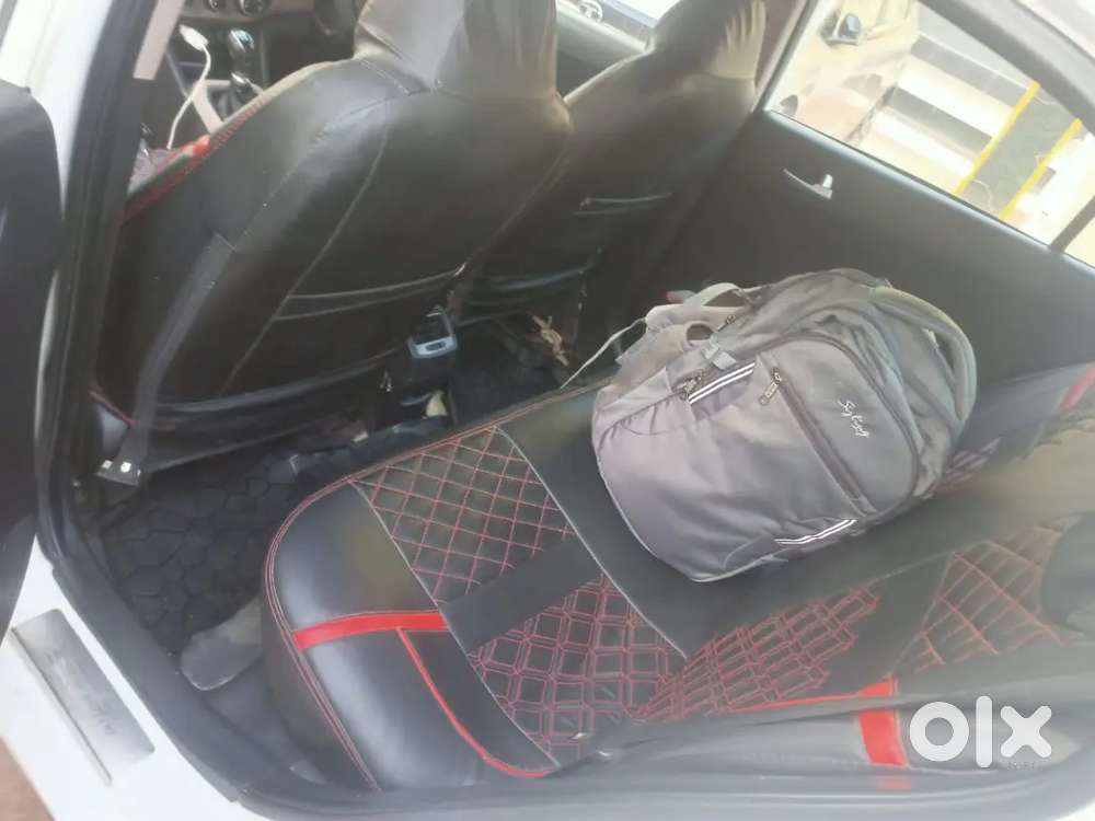 Mene Ertiga Le Li H Bus Isiliye Niklna H