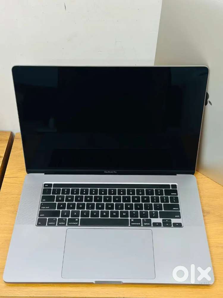Apple MacBook Pro 2019 16 inch i7 16GB 512GB A2141 Touch Bar