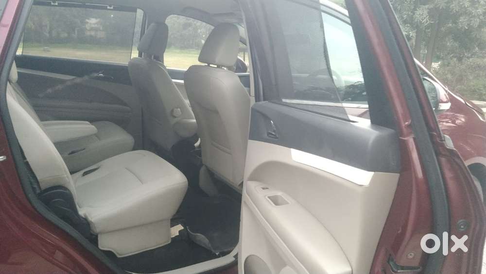 Mahindra Marazzo M8, 2019, Diesel