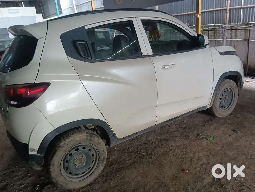 Mahindra Kuv 100 2016 Diesel 105000 Km Driven
