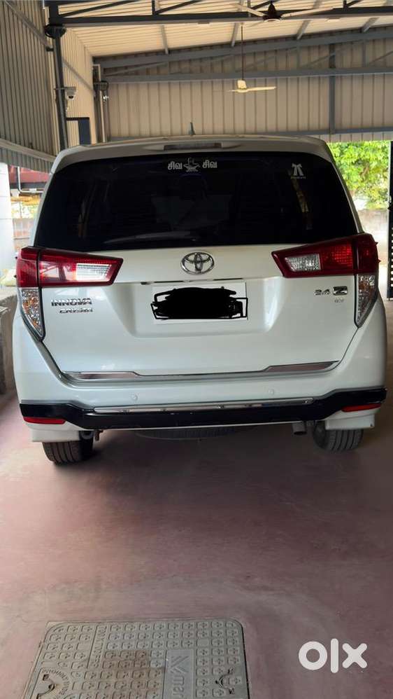 Toyota Innova Crysta 2016 Diesel Well Maintained