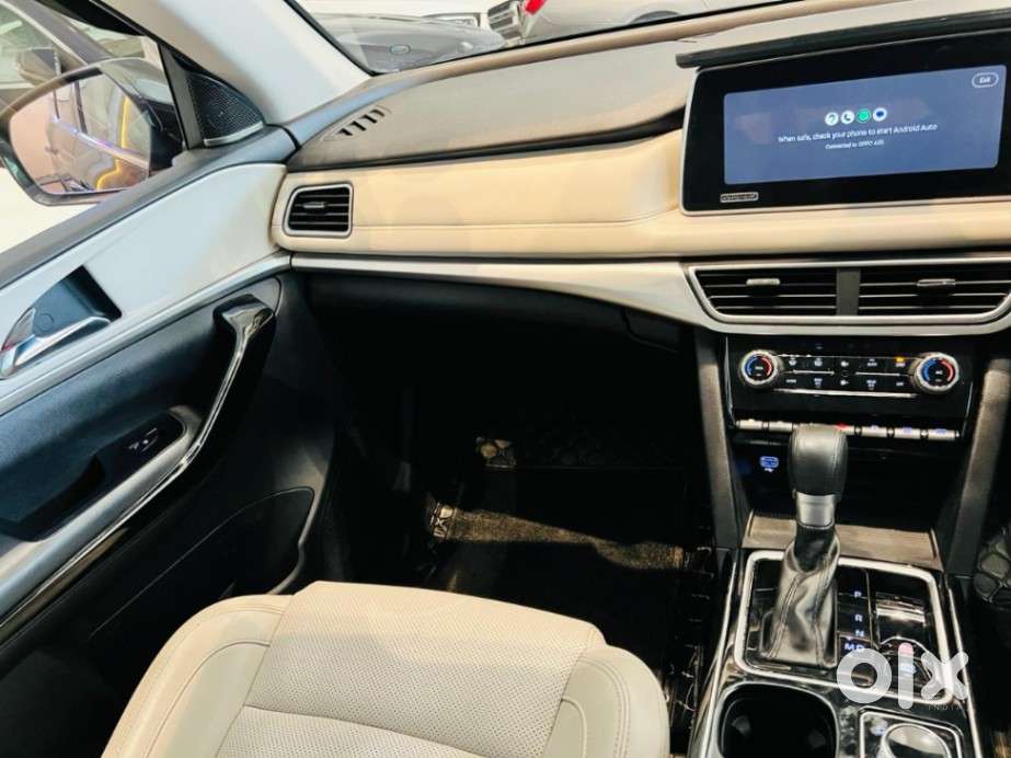 Mahindra Xuv700 2.2 Ax 7 Diesel At Luxury Pack Str, 2023, Diesel
