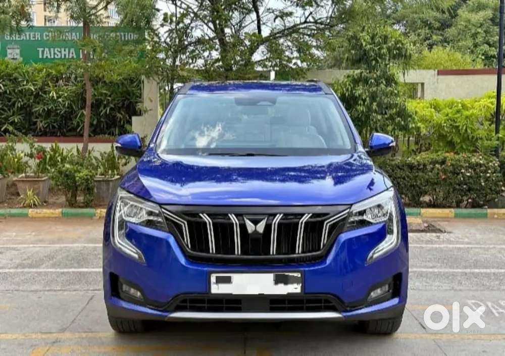 Mahindra Xuv700 Ax7 Diesel  Manual2023 1st Owner