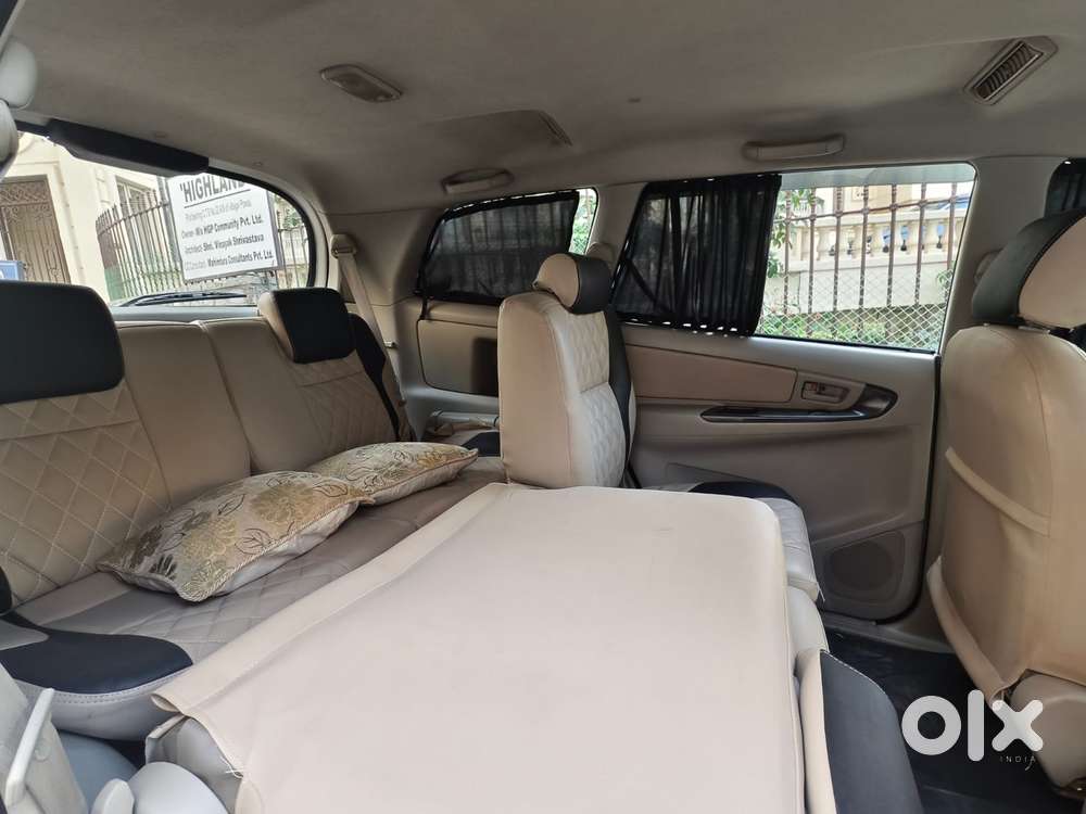 Toyota Innova 2.5 G (diesel) 8 Seater, 2014, Diesel