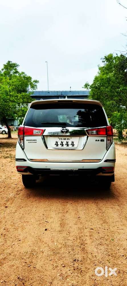 Toyota Innova Crysta, 2017