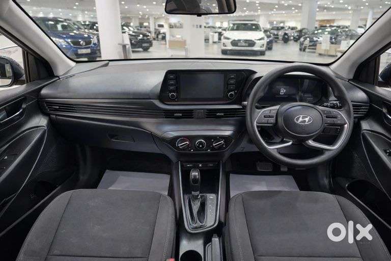 Hyundai I20 Sportz 1.2 Ivt Dual Tone, 2023, Petrol