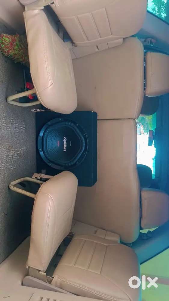 Tata Safari Storme 2015