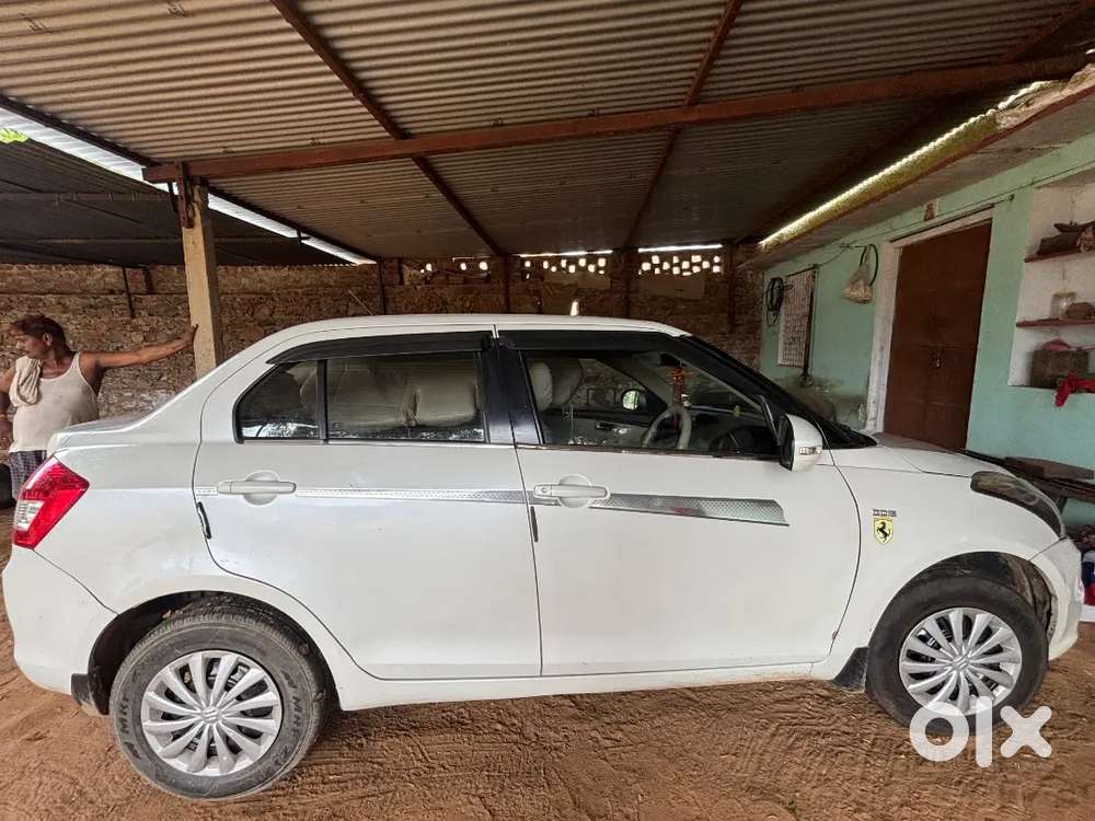 Maruti Suzuki Dzire 2017 Diesel 100400 Km Driven