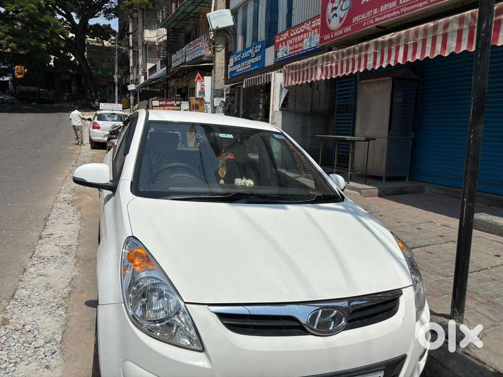 Hyundai I20 2010 Petrol Well Maintained