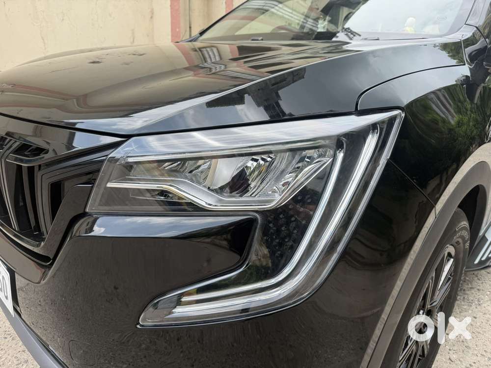 Mahindra Xuv700 2.0 Ax 7 Petrol At Str, 2025, Petrol