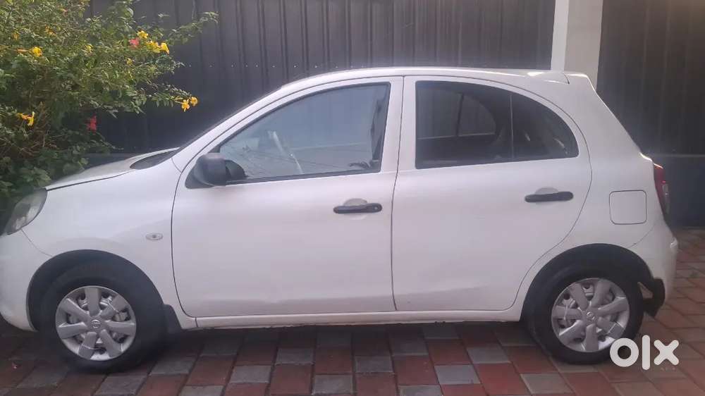 Nissan Micra Xe Petrol 2013